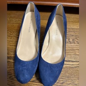 Marc Fisher dark blue suede heels